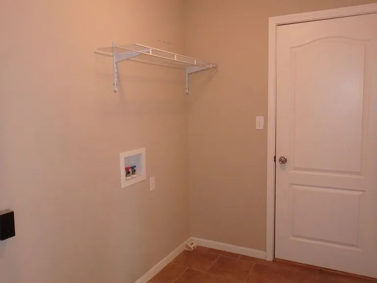 407 Golden Eagle Dr — Photo 8
