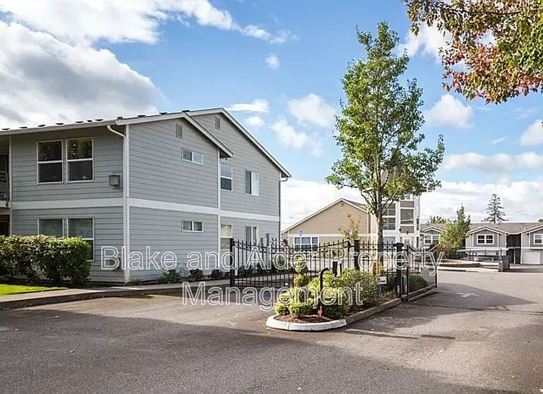 15076 NW Central Dr #104 — Photo 15