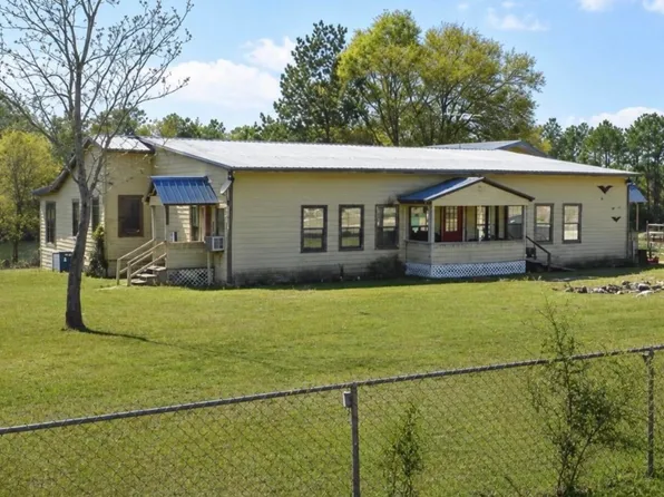 93 N Raphael Rd, Defuniak Springs, FL 32433