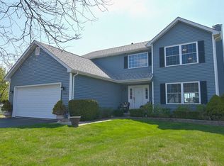 748 Southwind Dr, Lake Villa, IL 60046