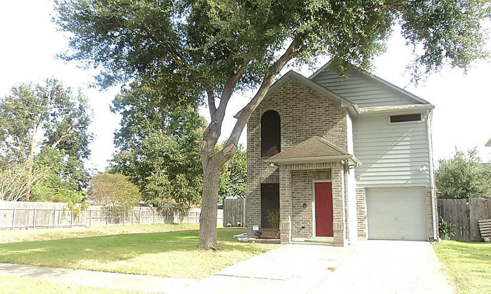 1st image of 803 Whelton Dr