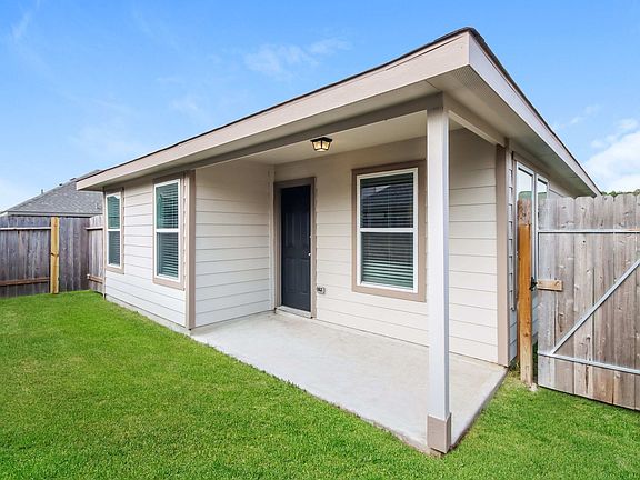 3rd image of 25420 Claremont Hills Ln