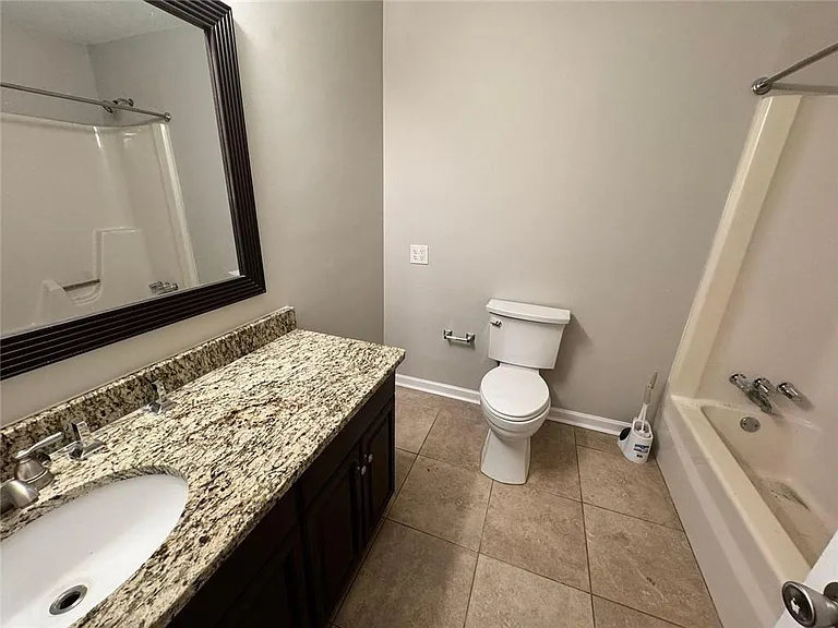 803 Santa Fe Trl — Photo 24