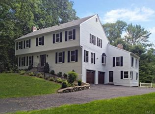12 Hickory Ln, Ridgefield, CT 06877
