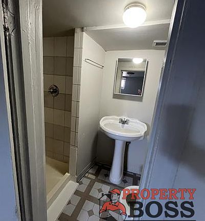 5th image of 3601 Ivy St Unit 8