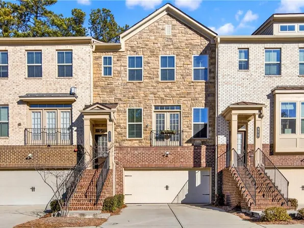 368 Provenance Dr, Sandy Springs, GA 30328