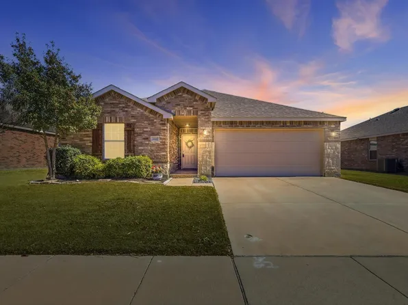 10008 Dolerite Dr, Fort Worth, TX 76131