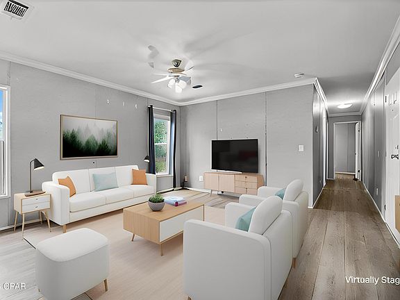 3rd image of 17627 Fall Ln