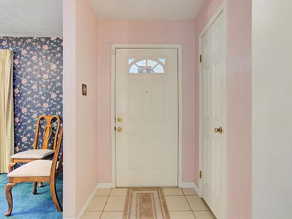 3rd image of 3330 31st St