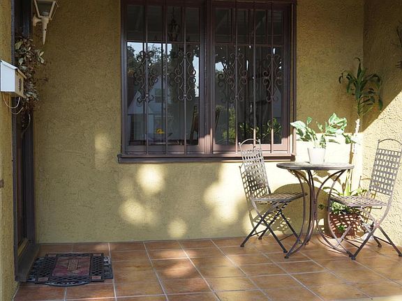 3rd image of 1445 N Sierra Bonita Ave