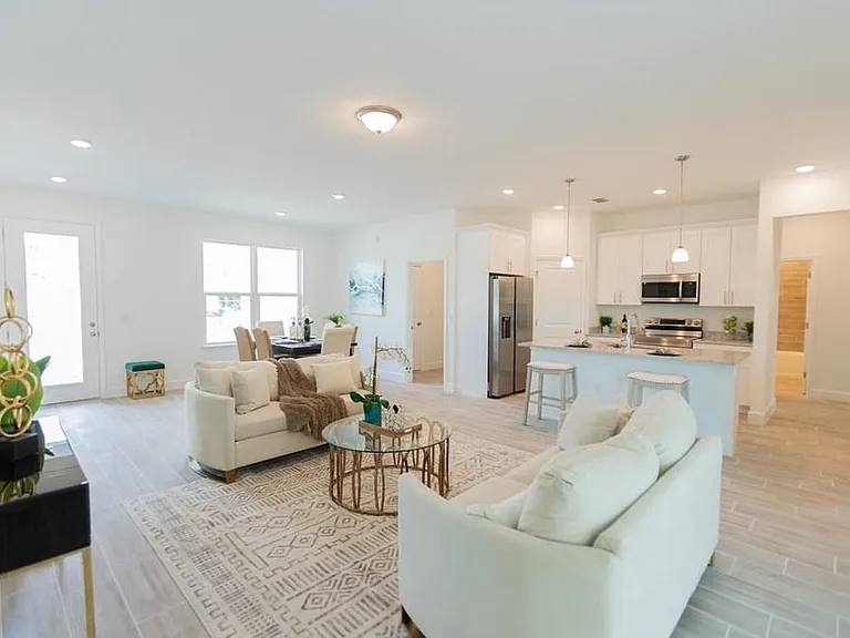 1109 Partridge Ln — Photo 3