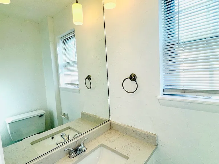 2422 E 59th Ct #4 — Photo 14