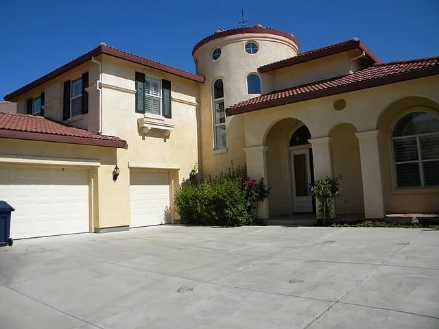 5032 Nortonville Way photo 1