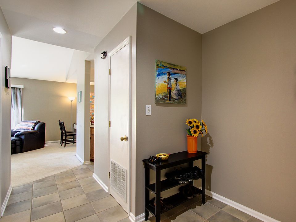 3300 Selwyn Farms Ln APT 7, Charlotte, NC 28209 Zillow