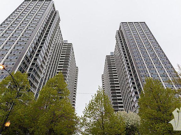 5th image of 4250 N Marine Dr APT 432