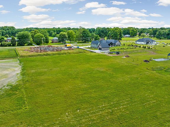 2nd image of 5872 Gibbs Rd