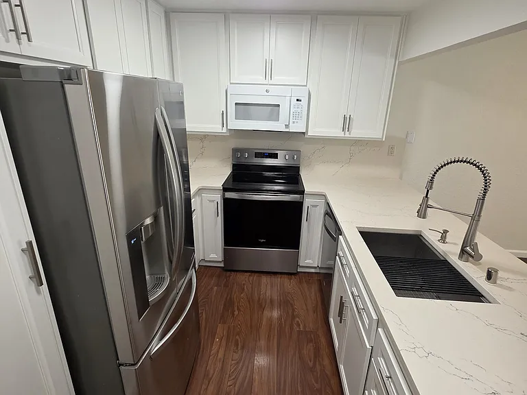 1884 Sally Creek Cir — Photo 16