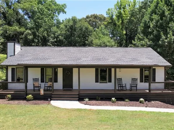 323 Hill Crest Cir, Woodstock, GA 30188