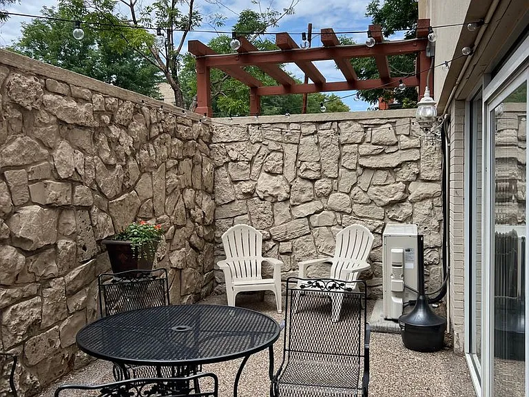 1390 N Emerson St #17 — Photo 15
