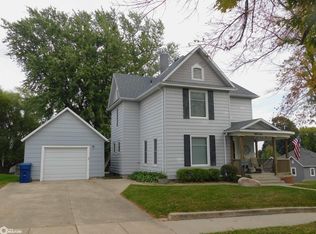 422 Ann St, Manning, IA 51455