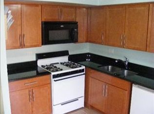 2116 Morningside Ln #15, Carpentersville, IL 60110