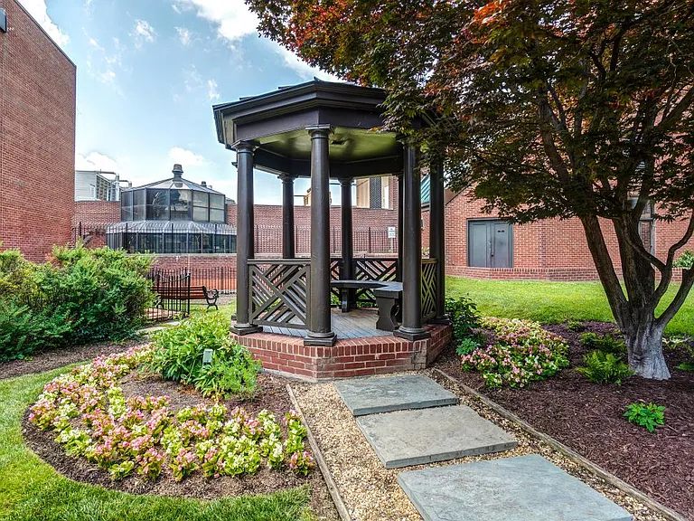 1080 Wisconsin Ave NW #2019 — Photo 31