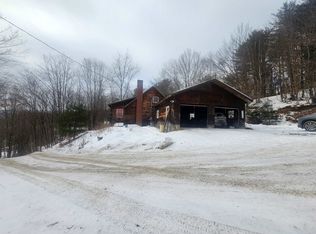 13 Galusha Hill Rd, Topsham, VT 05076