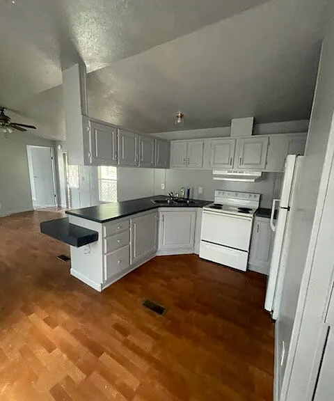 142 Pelt Ln — Photo 5