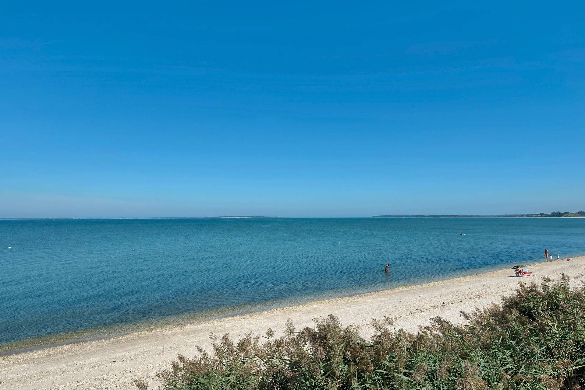 11 A Oakhurst Rd, Hampton Bays, NY 11946 Out East