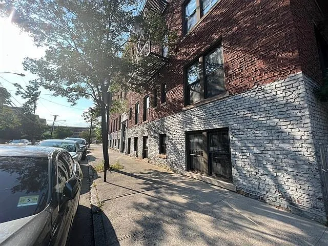 2 Noll Pl #8 — Photo 9