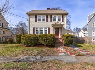 8 Smith Ave, Reading, MA 01867