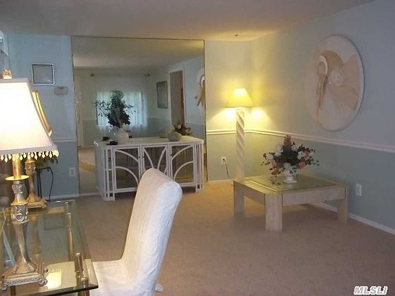 4th image of 281 Brettonwoods Dr