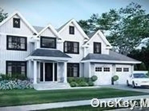 70 Lincoln Avenue, Massapequa, NY 11758