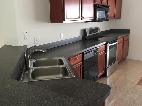 3rd image of 2150 Savannah Blvd