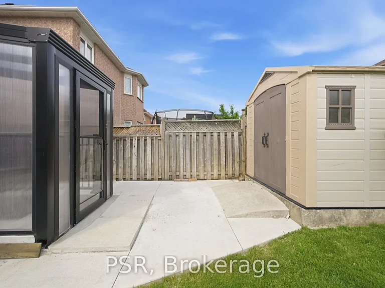 426 Arrowsmith Dr #LOWER — Photo 14