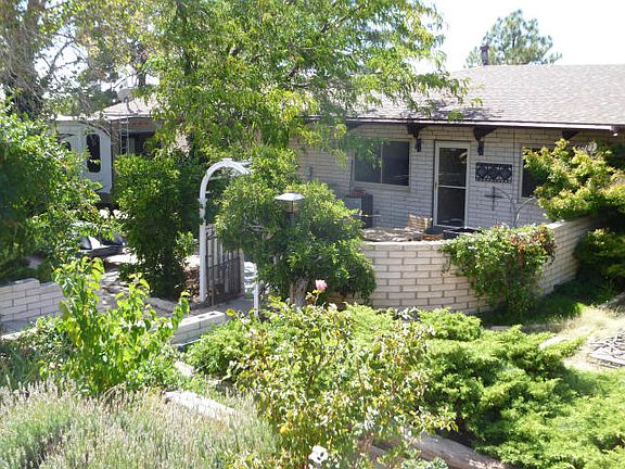 2nd image of 600 La Jolla Pl NE
