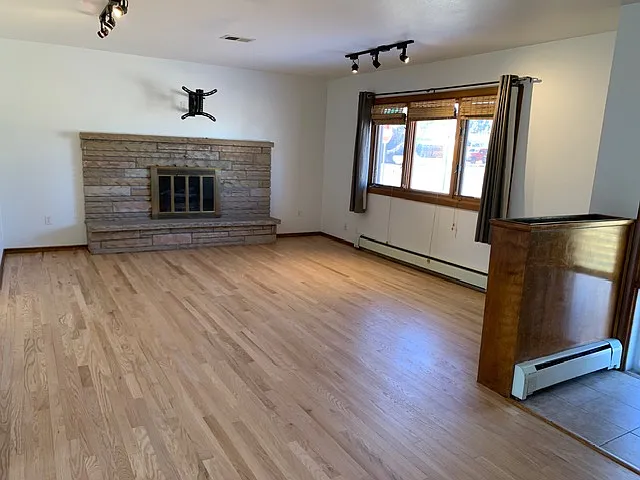 2441 W Elizabeth St — Photo 15