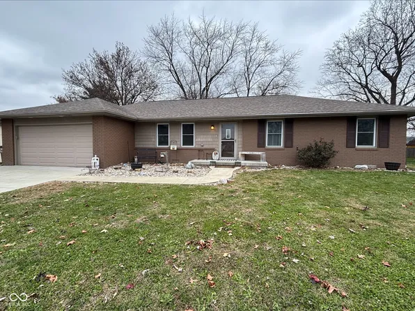 950 Cottonwood Dr, Columbus, IN 47203