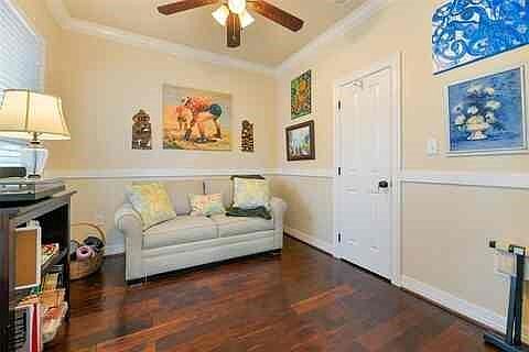 3rd image of 4317 Avenue R