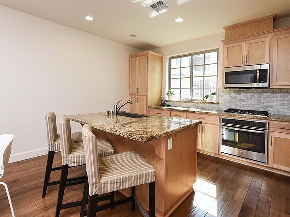 5th image of 12 Artisan Way