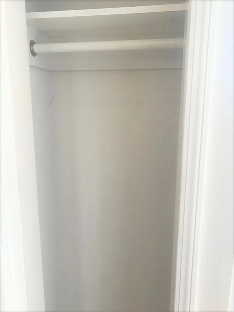 2 Granite — Photo 3