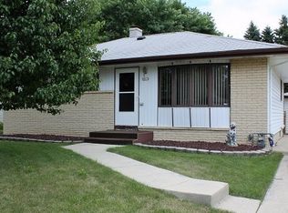 4813 Tanglewood Ave, Racine, WI 53402