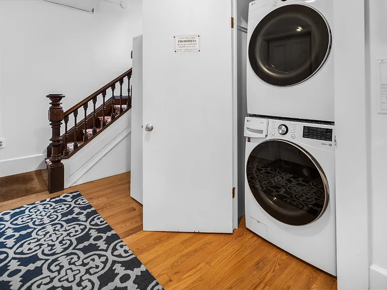 220 S Geneva St #2 — Photo 6