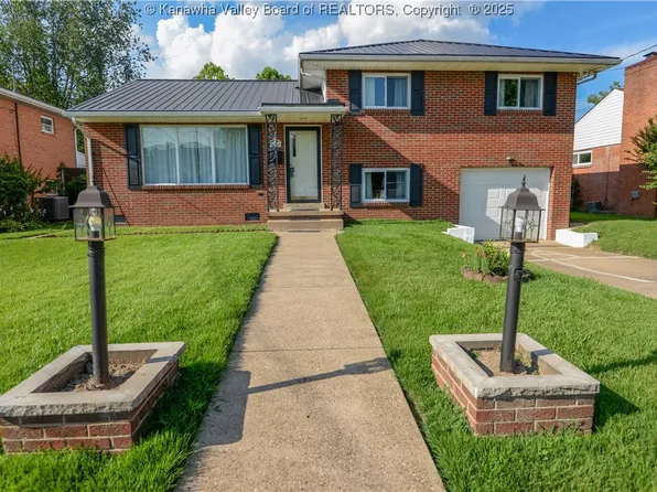 1924 Lincoln Ave, Saint Albans, WV 25177