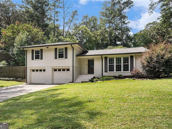 5498 Stoneybrook Ct SE, Mableton, GA 30126