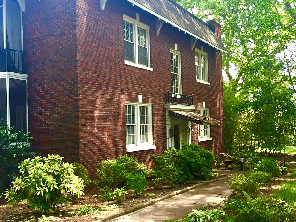 2137 Sharon Rd #1