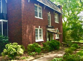 2137 Sharon Rd APT 8, Charlotte, NC 28207