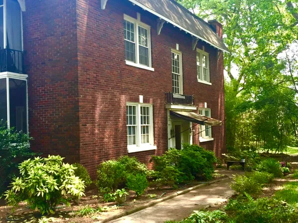 2137 Sharon Rd APT 1, Charlotte, NC 28207
