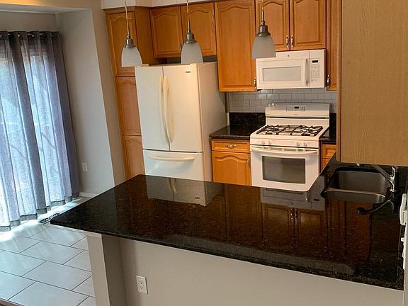 2nd image of 7429 Dunnington Pl