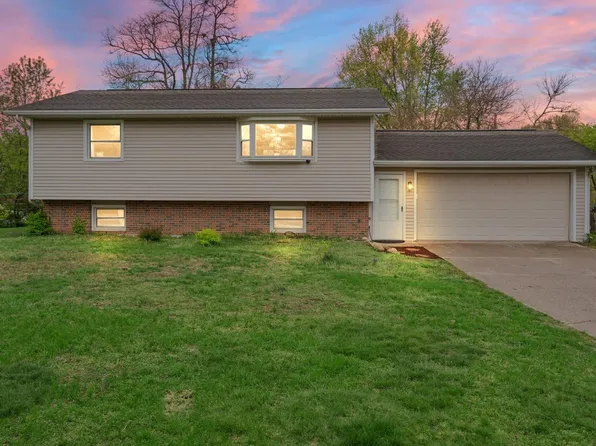 5845 W Skyline Dr, La Porte, IN 46350